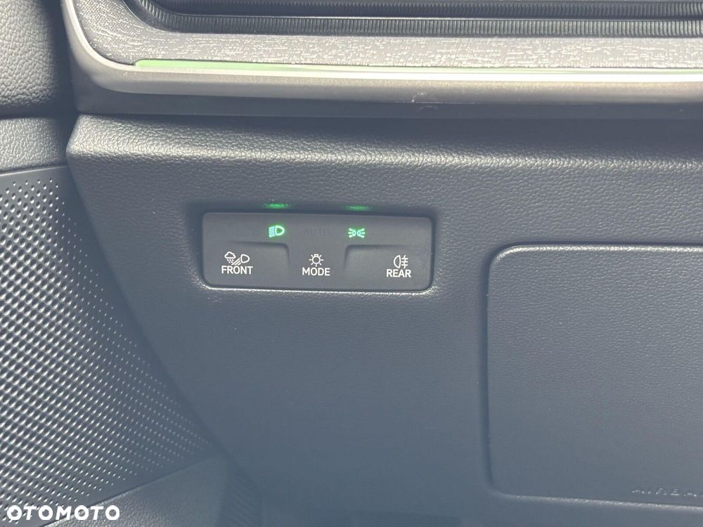 Skoda Superb 1.5 TSI mHEV Selection DSG - 29