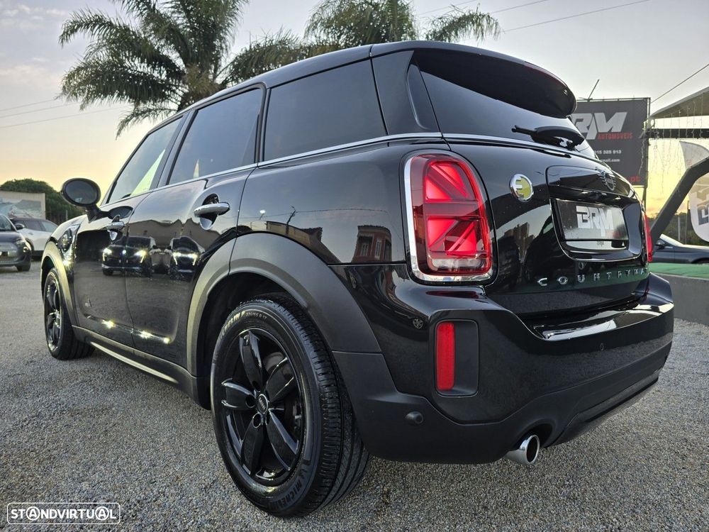 MINI Countryman Cooper SE Premium Essential Auto - 4