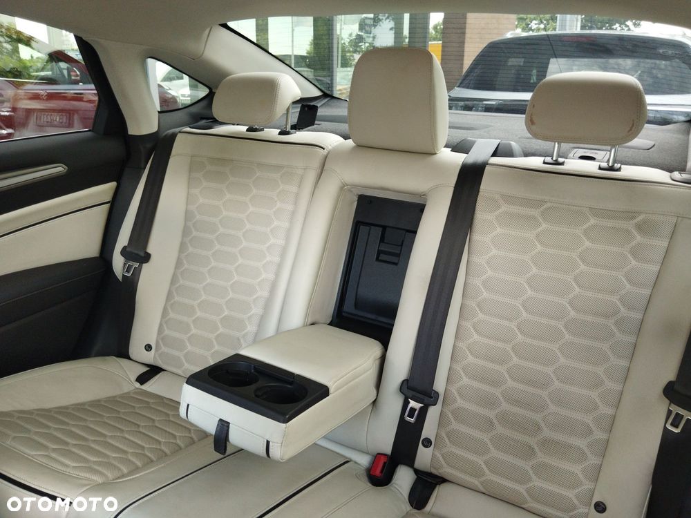 Ford Mondeo Vignale 2.0 TDCi 4WD PowerShift - 16