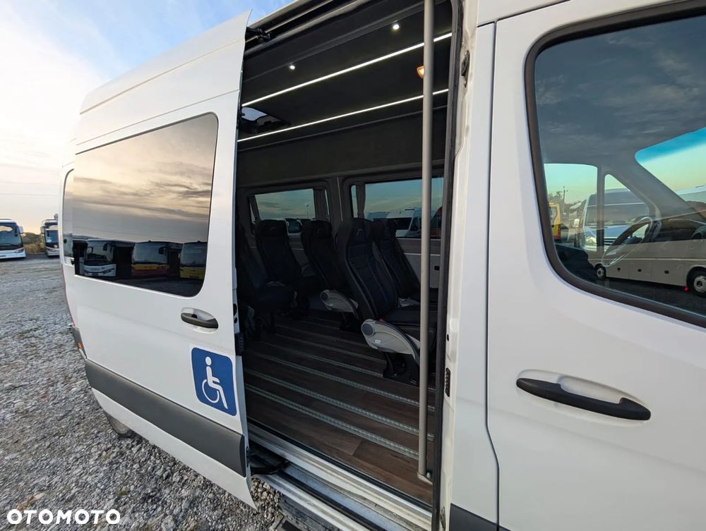 Mercedes-Benz eSprinter - 14