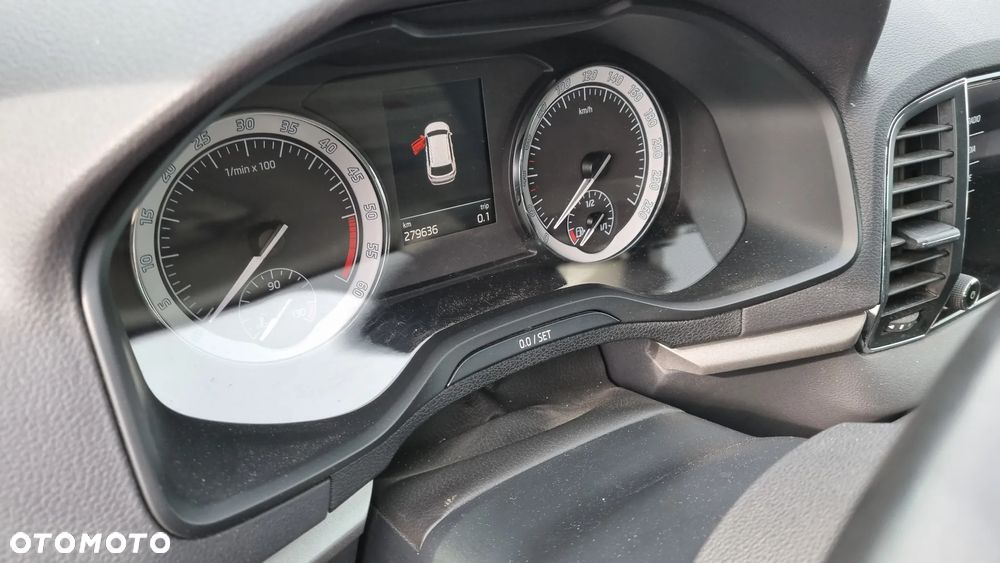 Skoda Karoq 2.0 TDI SCR 4x2 Ambition - 24