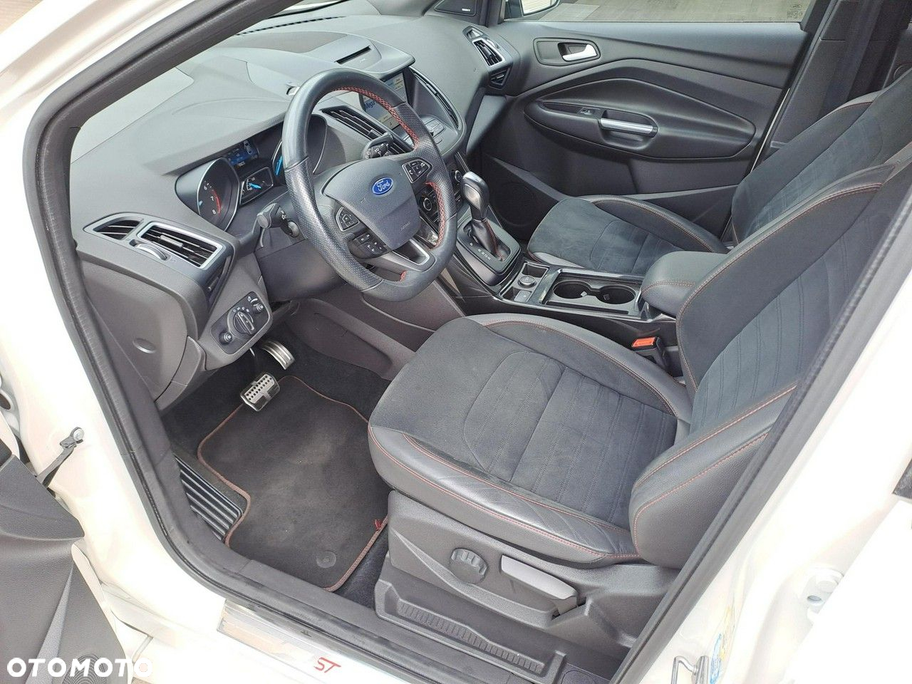 Ford Kuga - 9