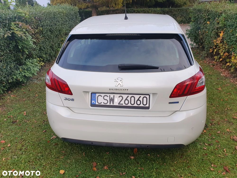 Peugeot 308 2.0 BlueHDi Allure S&S - 25