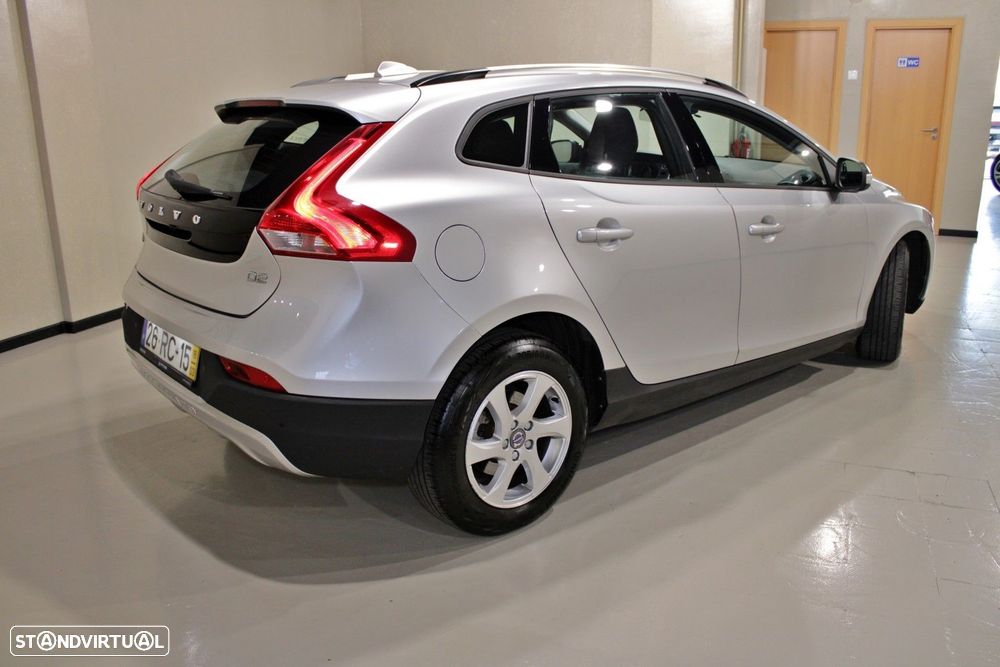 Volvo V40 Cross Country 2.0 D2 Kinetic Geartronic - 2