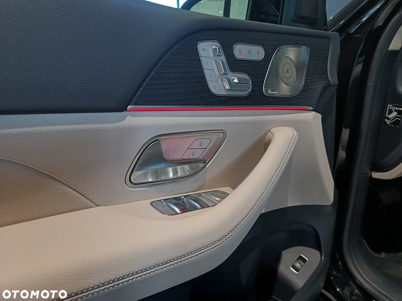 Mercedes-Benz GLE - 26