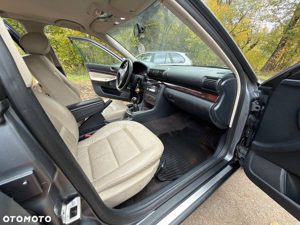Audi A4 Avant - 9
