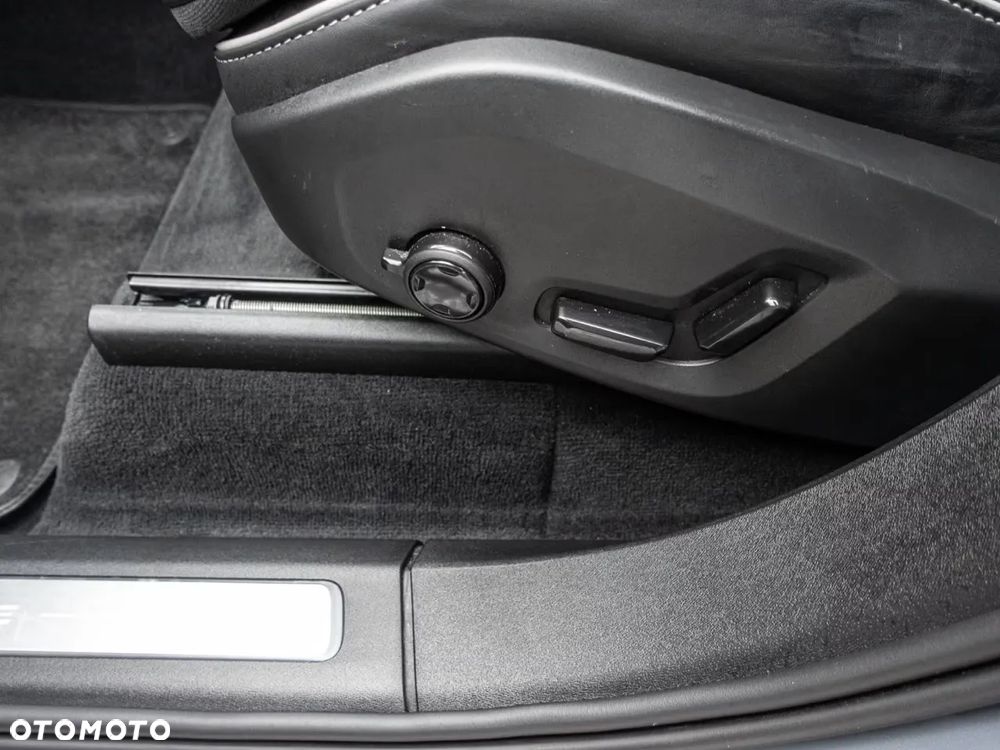 Volvo XC 90 T8 AWD Recharge Ultimate Dark - 12