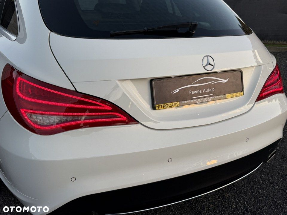 Mercedes-Benz CLA 180 AMG Line - 11