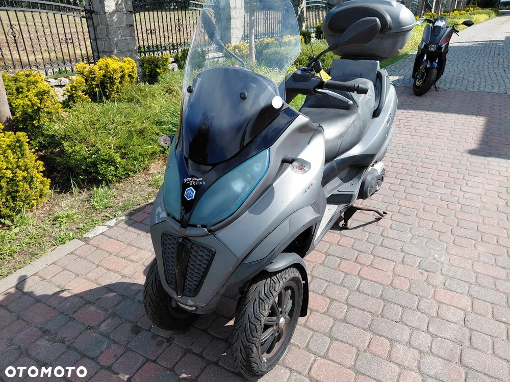 Piaggio MP-3 - 1