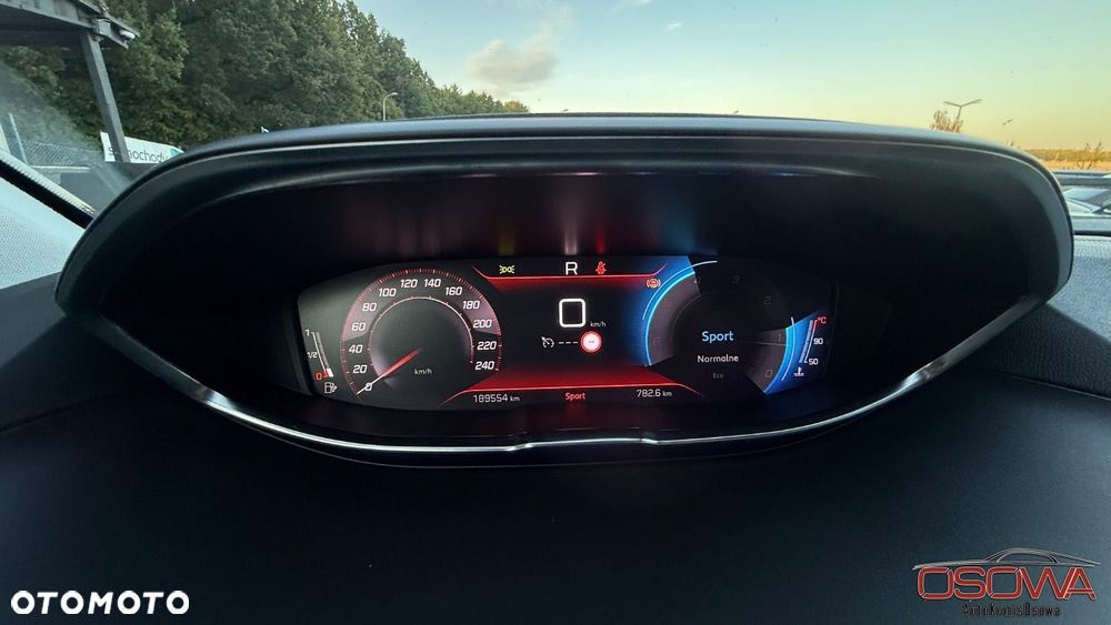 Peugeot 5008 BlueHDI 130 EAT8 Allure Business-Paket - 35
