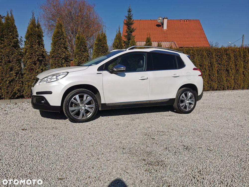 Peugeot 2008 e-HDi FAP 115 STOP & START Allure - 32