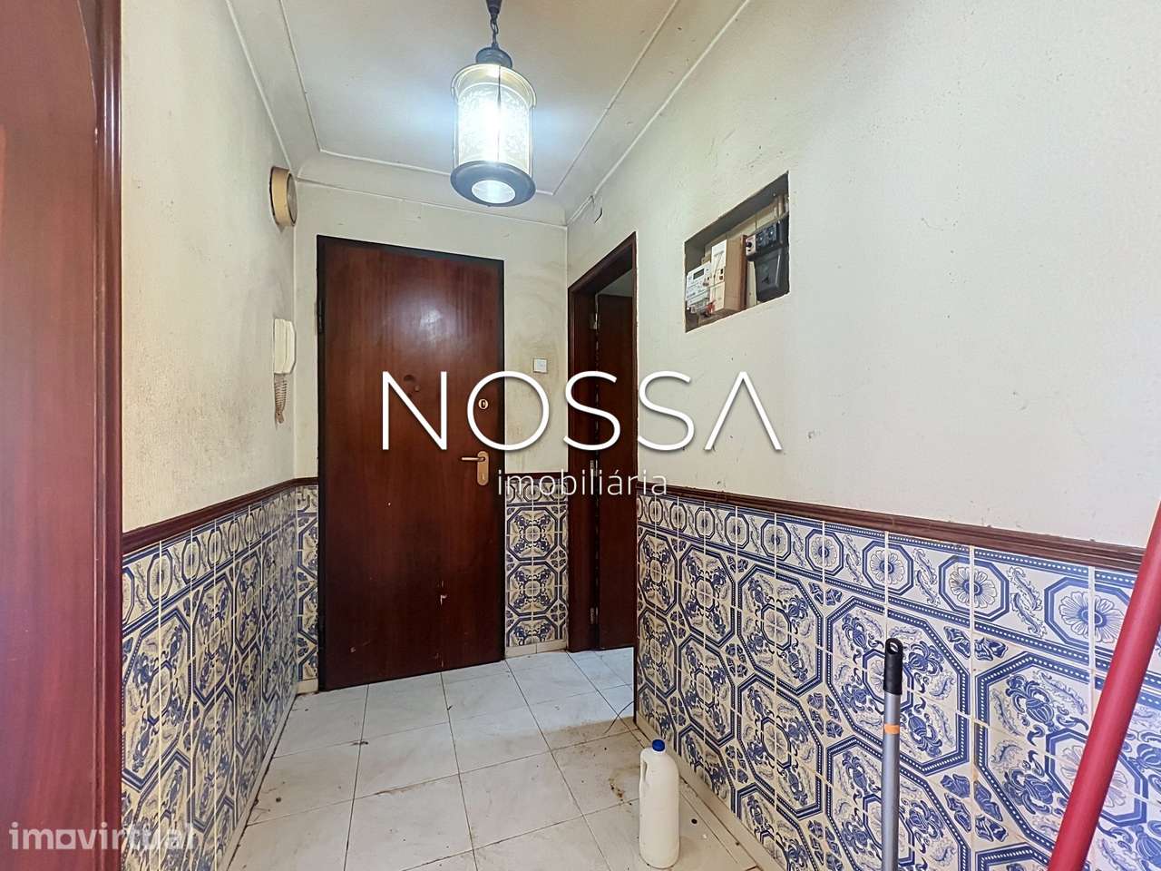 T2 no Bairro do Charquinho para Remodelação - Grande imagem: 4/34