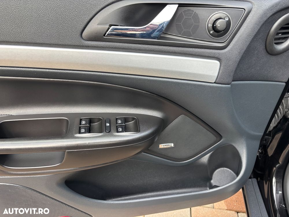 Skoda Octavia Combi 2.0 TDI RS - 17