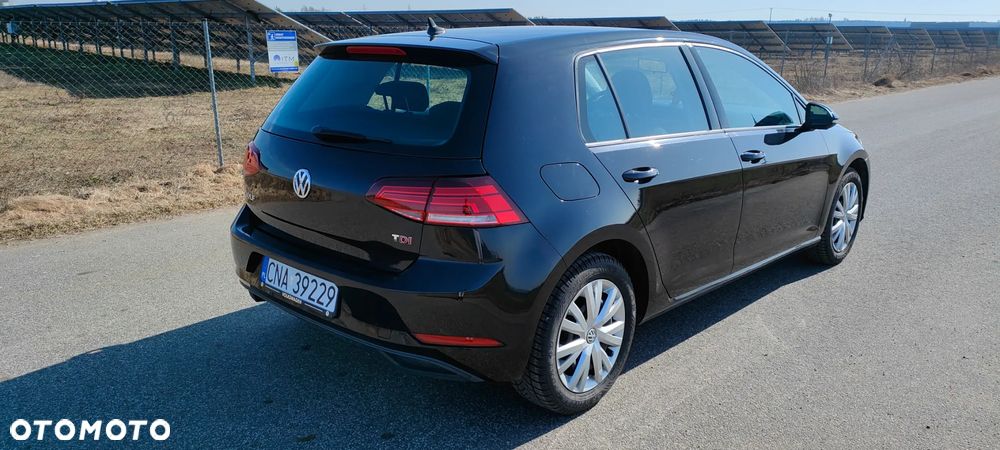 Volkswagen Golf 1.6 TDI (BlueMotion Technology) Comfortline - 4