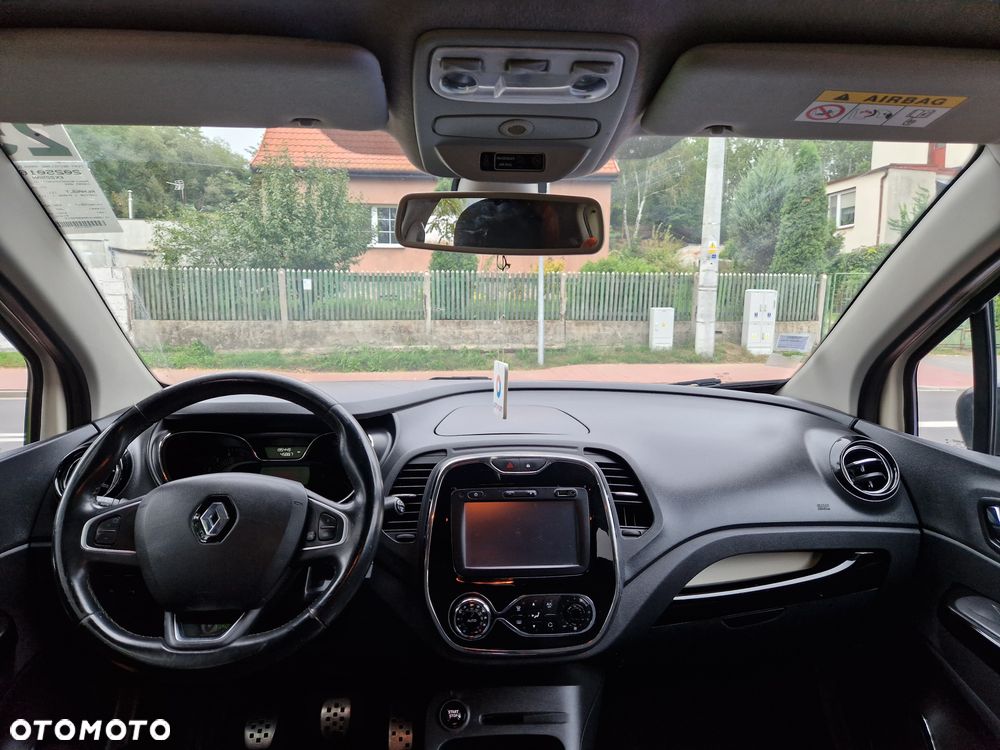 Renault Captur - 23