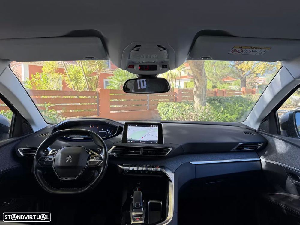 Peugeot 3008 1.2 PureTech Allure EAT6 - 7