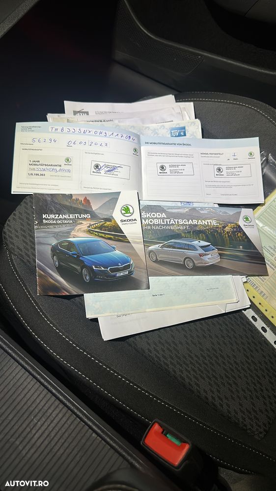 Skoda Octavia 2.0 TDI DSG Sportline - 14