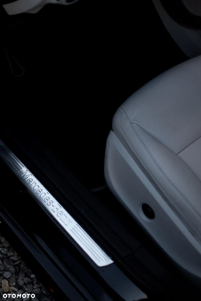 Mercedes-Benz CLA 250 7G-DCT AMG Line - 20