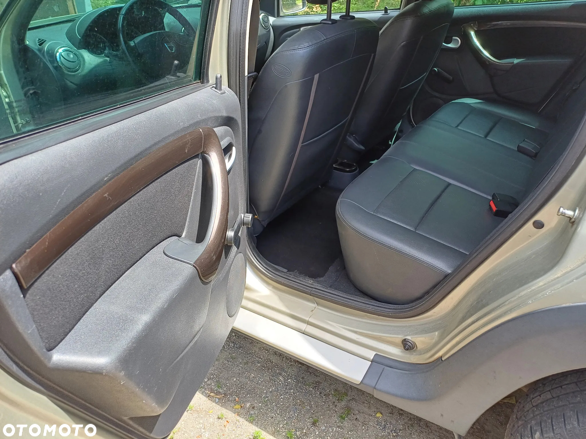 Dacia Duster 1.6 16V 4x2 - 17