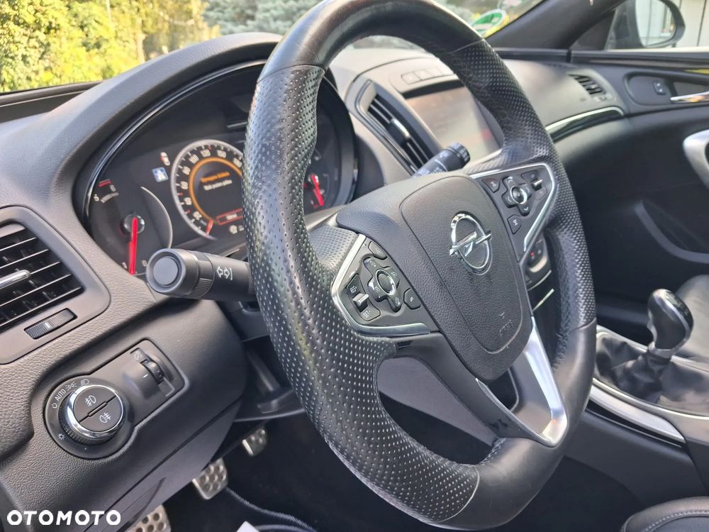 Opel Insignia - 8