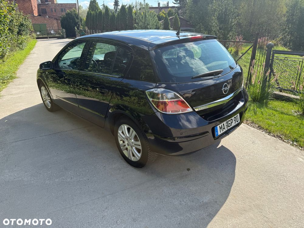 Opel Astra 1.8 Cosmo - 4