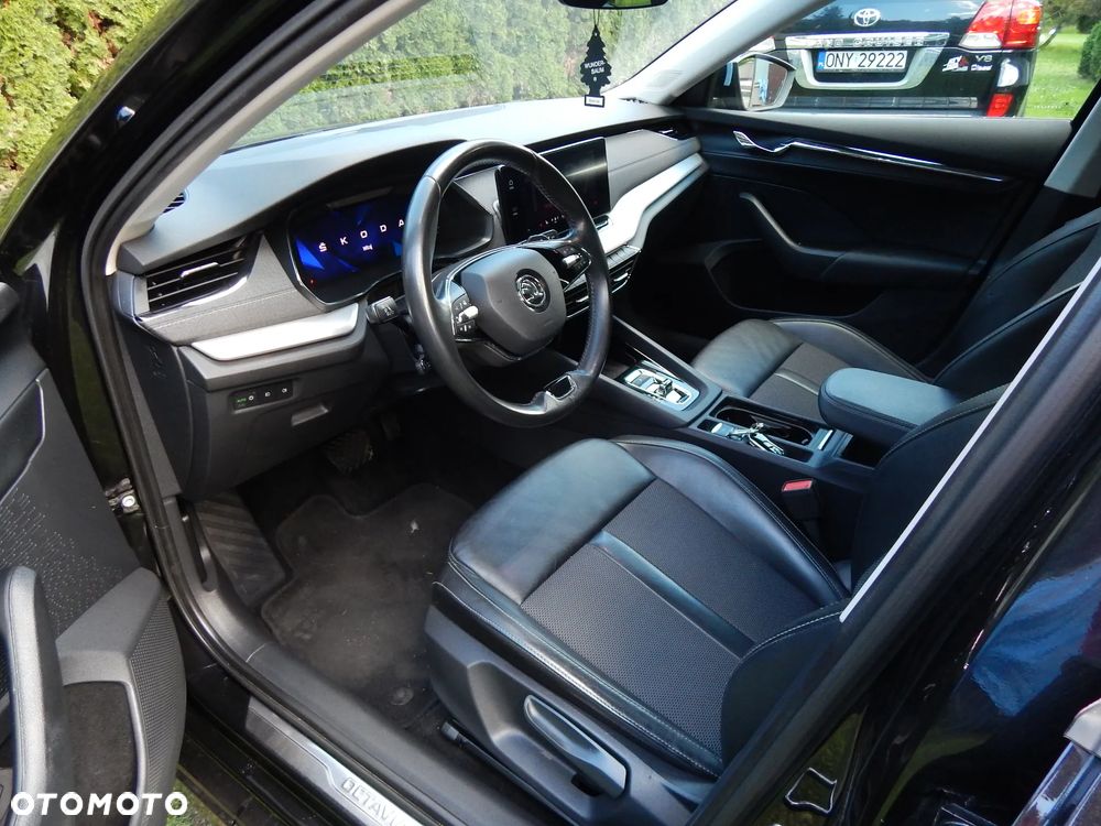 Skoda Octavia 2.0 TDI Ambition DSG - 11