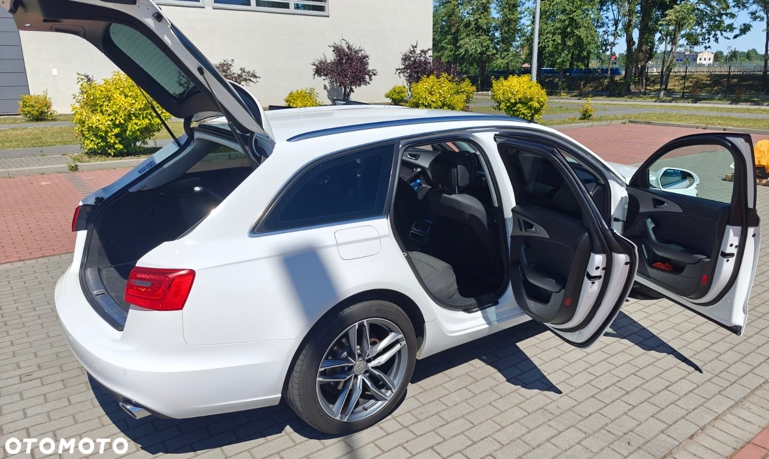 Audi A6 Avant 2.0 TDI Ultra S tronic - 8