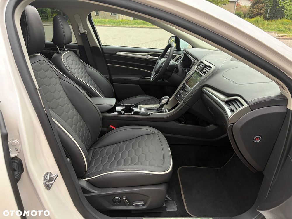 Ford Mondeo 2.0 Hybrid Vignale - 15
