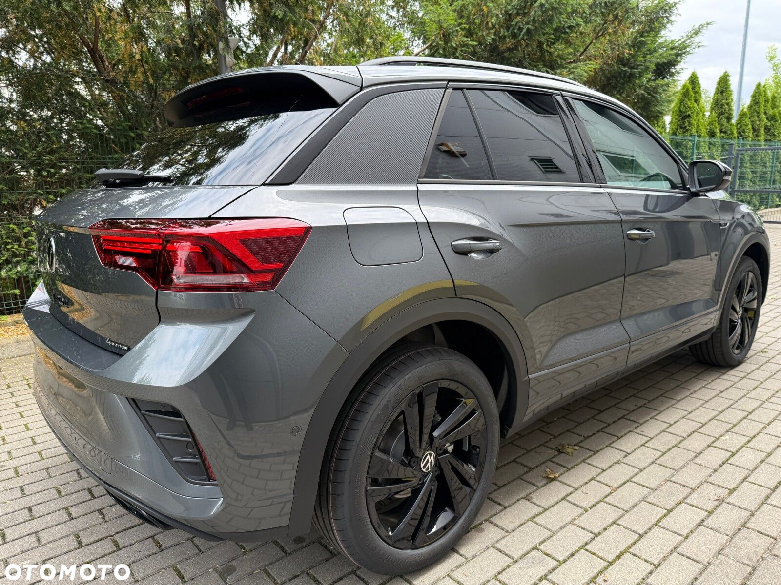 Volkswagen T-Roc - 8