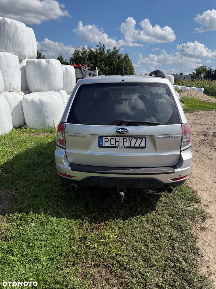 Subaru Forester 2.0X Exclusive - 4