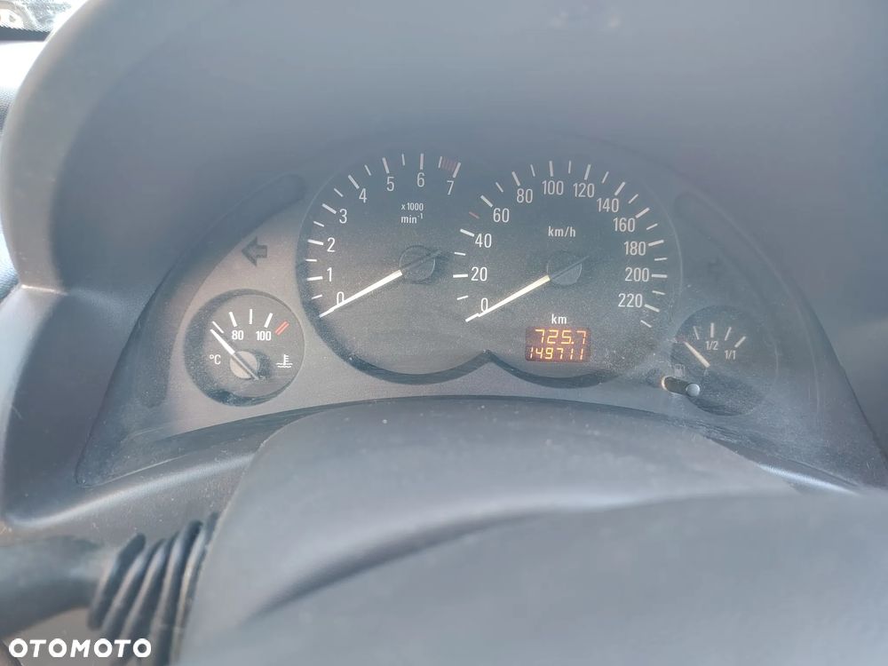 Opel Corsa - 7