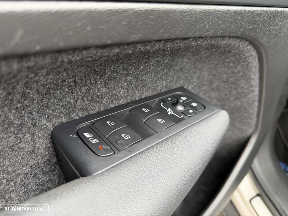 Volvo XC 40 Recharge Plus - 18