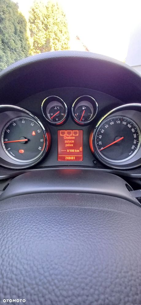 Opel Insignia 2.0 Turbo 4x4 Cosmo - 10