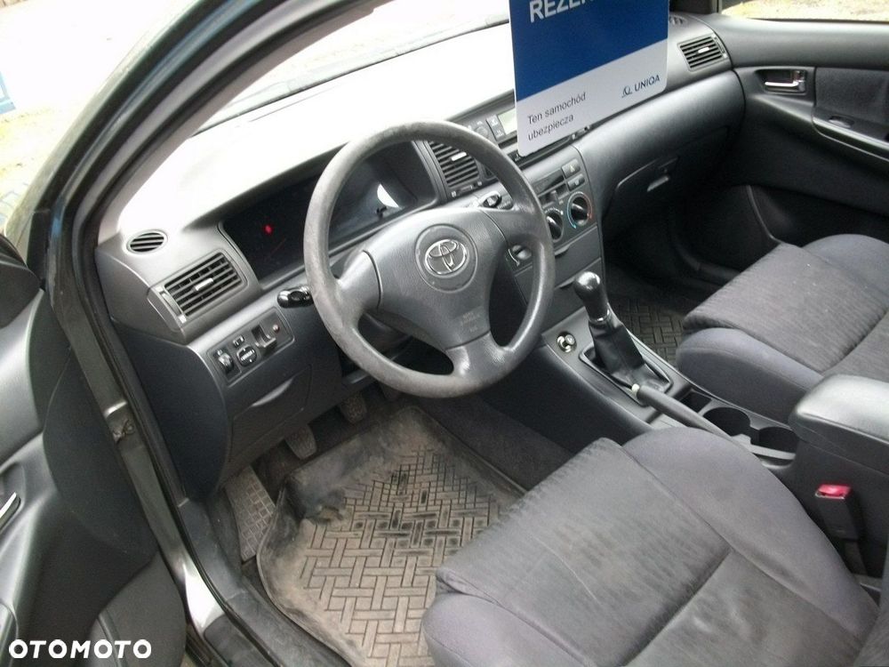 Toyota Corolla - 6