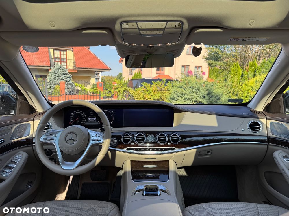 Mercedes-Benz Klasa S 560 4-Matic L 9G-TRONIC - 32