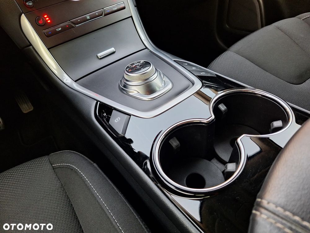 Ford S-Max 2.0 EcoBlue Titanium - 34