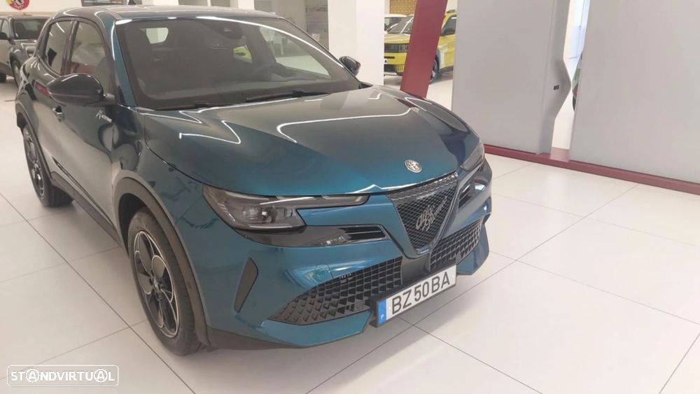 Alfa Romeo Junior 1.2 Intensa eDCT6 - 7