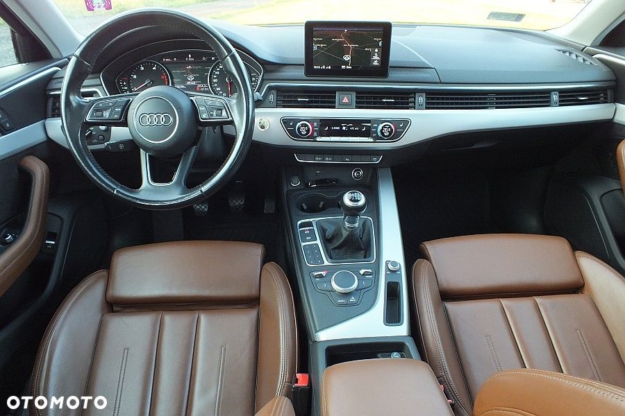 Audi A4 Limousine - 1