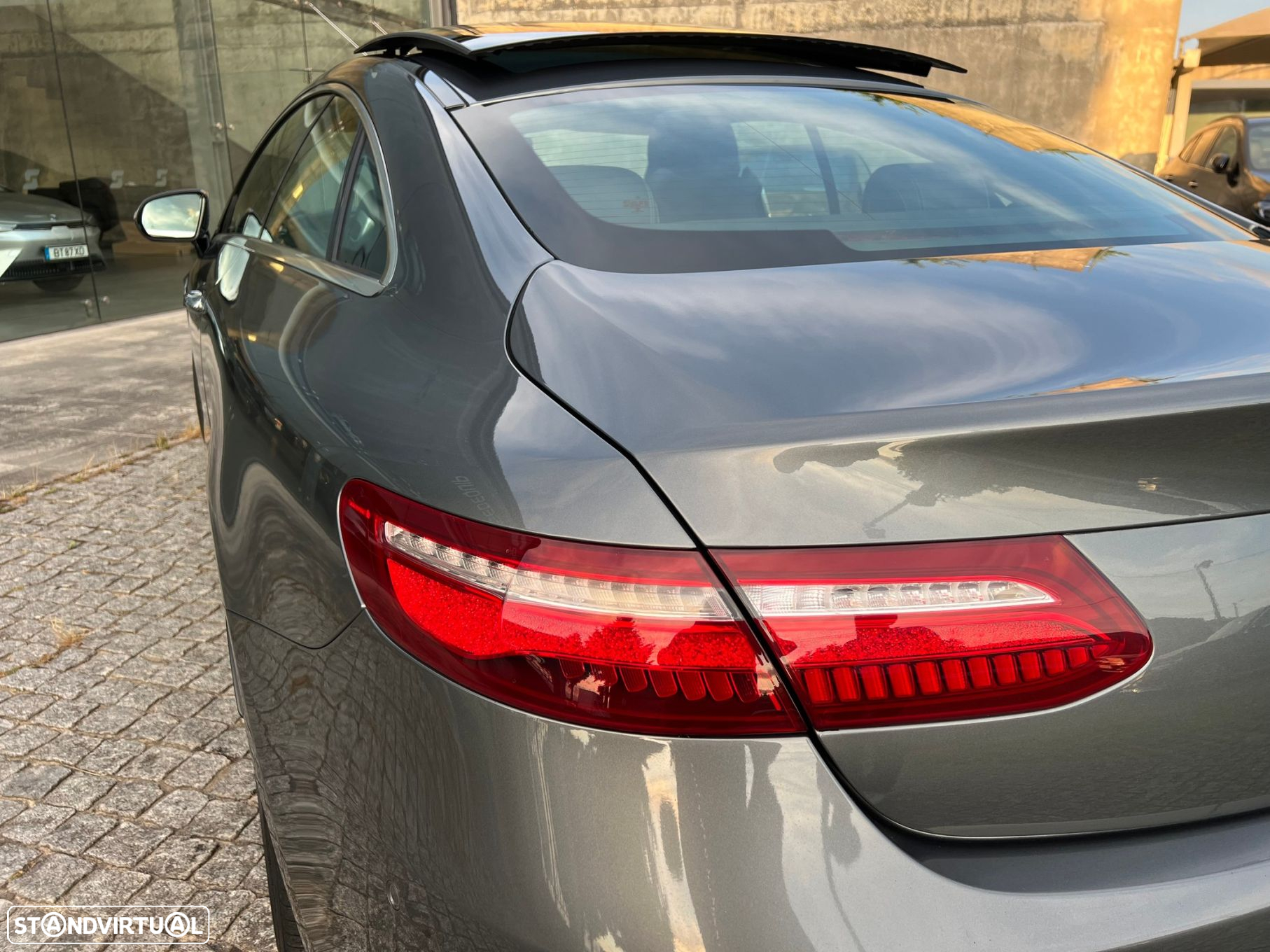 Mercedes-Benz E 220 d Coupe 9G-TRONIC AMG Line - 5