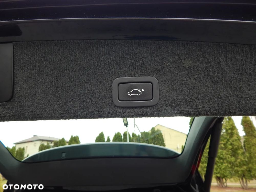 Volvo XC 60 D4 AWD Geartronic Momentum - 18