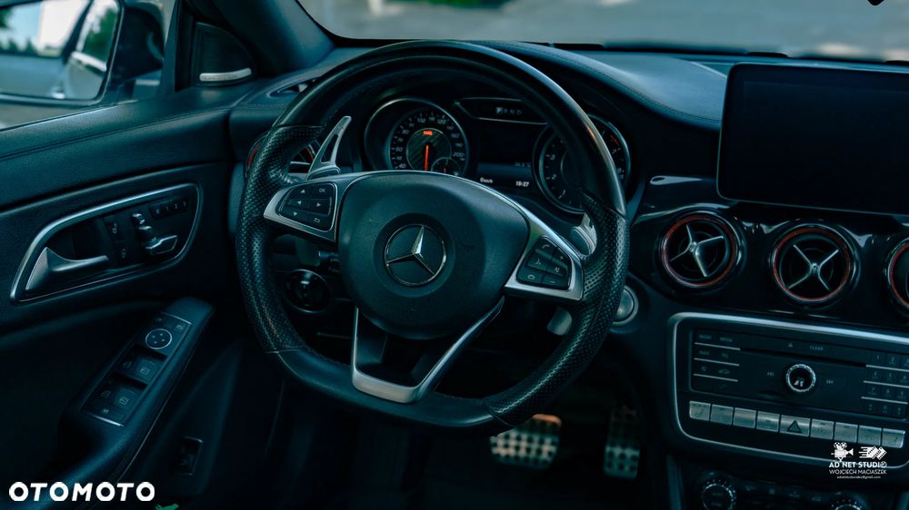 Mercedes-Benz CLA AMG 45 4-Matic - 36