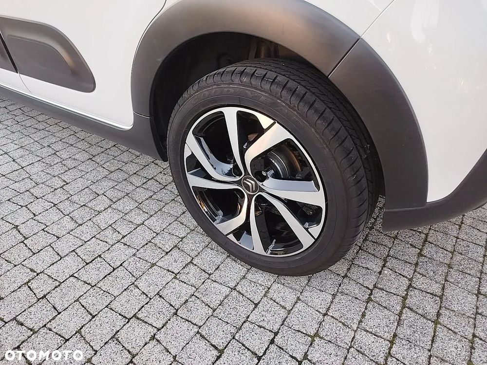 Citroën C3 BlueHDi 100 S&S SHINE PACK - 35