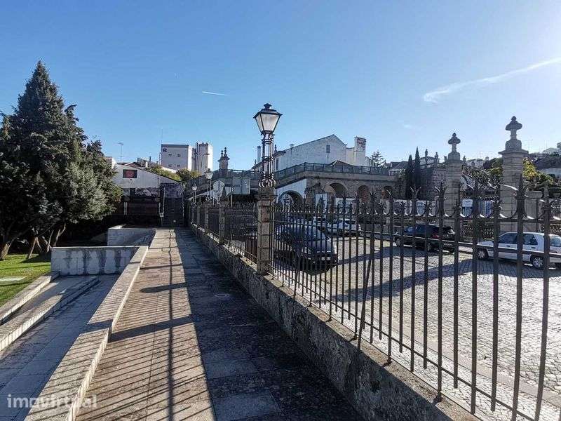 Arrenda-se Apartamento T3 – Junto á Sé Catedral – Castelo Branco - Grande imagem: 2/12