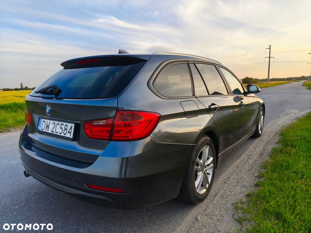 BMW Seria 3 318d DPF - 3