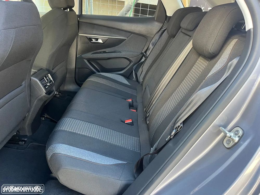 Peugeot 3008 1.5 BlueHDi Active - 50