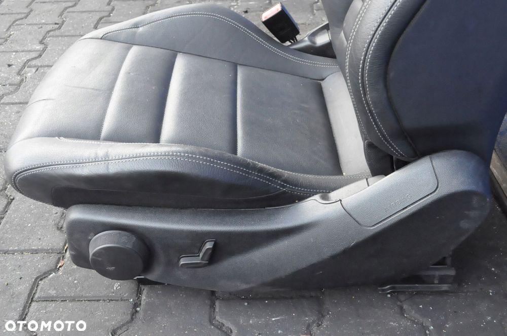 MERCEDES A207 FOTEL LEWY PRZÓD SKÓRA ANGLIK - 4