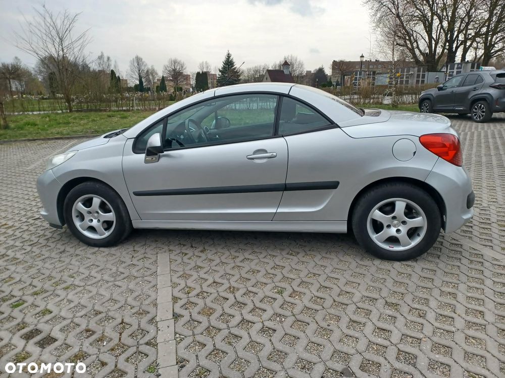Peugeot 207 CC 120 VTi Active - 11
