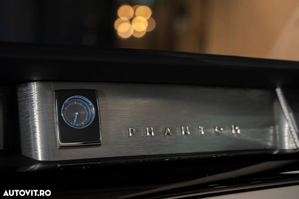 Rolls-Royce Phantom - 36