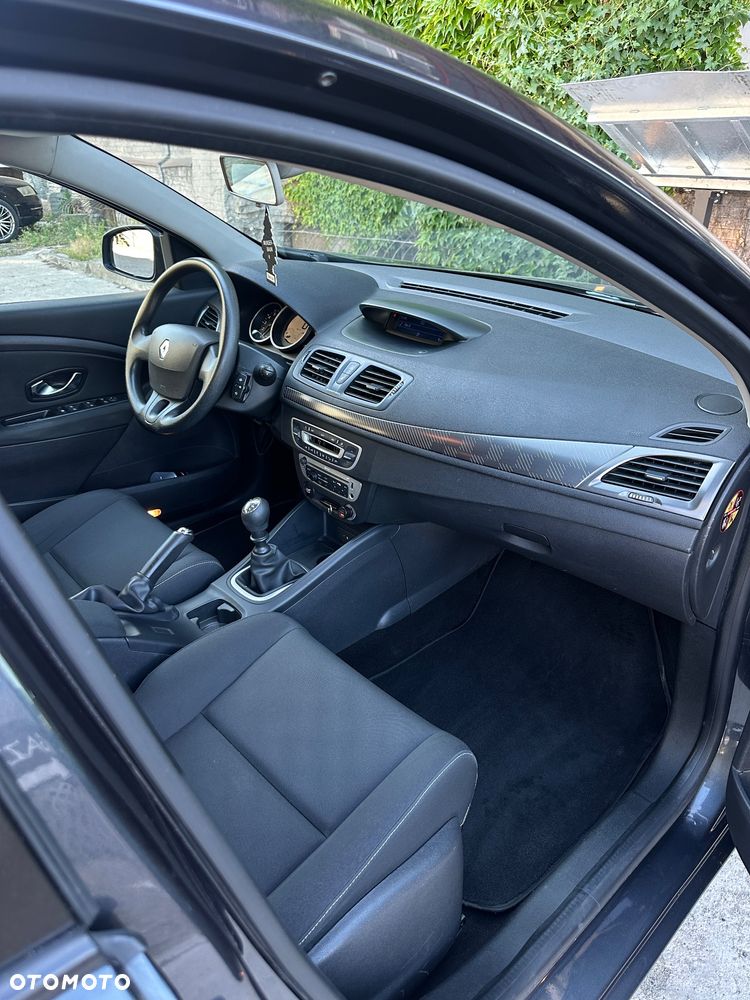 Renault Megane 1.6 16V Zen - 10