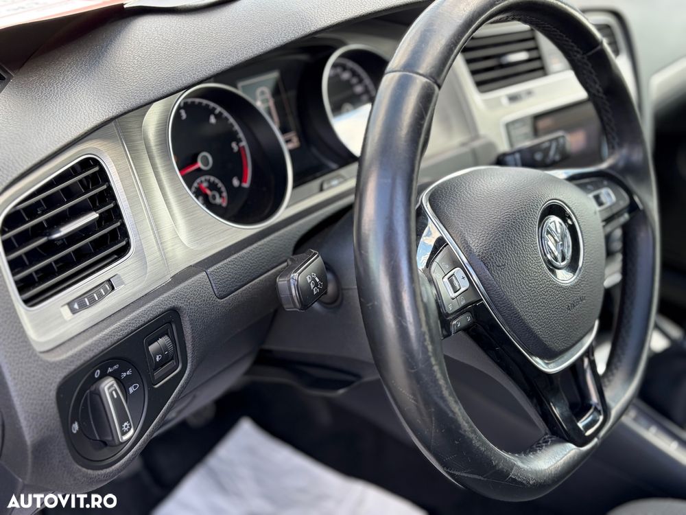 Volkswagen Golf 1.6 TDI BlueMotion Technology Comfortline - 15